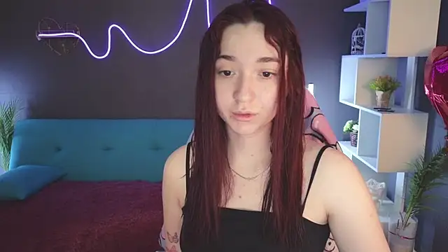 Snapshot of YasmineWest chatting on 03/06/25, 07:25 YasmineWest online show from 03/06/25, 07:25