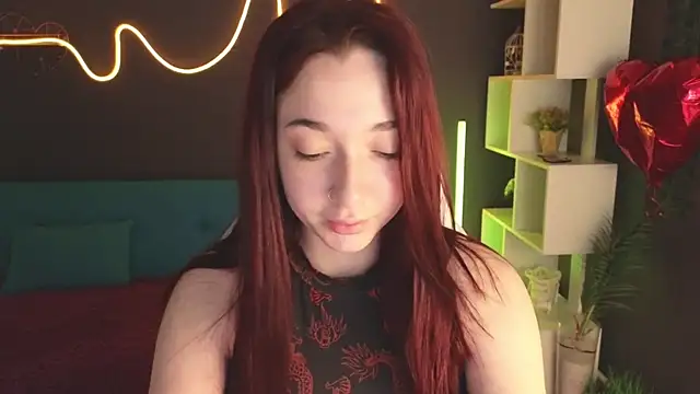 Snapshot of YasmineWest chatting on 03/10/25, 12:51 YasmineWest online show from 03/10/25, 12:51