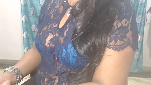 Sophia your online show from 05/18/26, 05:19