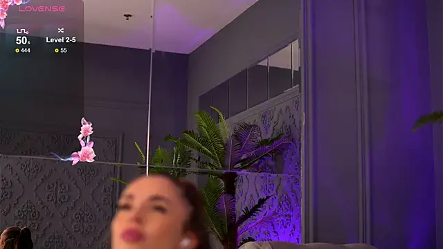 EsmeAinsley online show from 12/21/24, 03:25