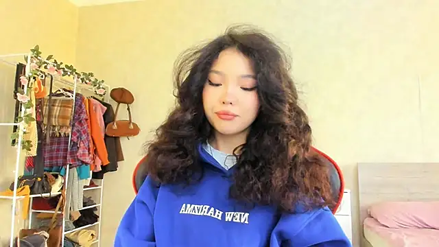 wastforu online show from 10/11/25, 06:12