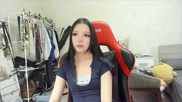 Snapshot of wastforu chatting on 05/08/26, 12:21 wastforu online show from 05/08/26, 12:21