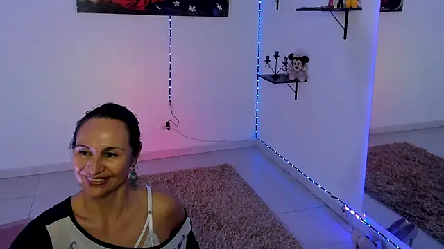 lollita 23  online show from 02/25/25, 07:25