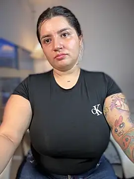 horny roomiess online show from 10/16/25, 10:44