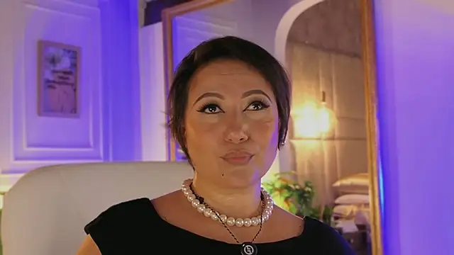 Victoria-Harper online show from 09/11/25, 11:54