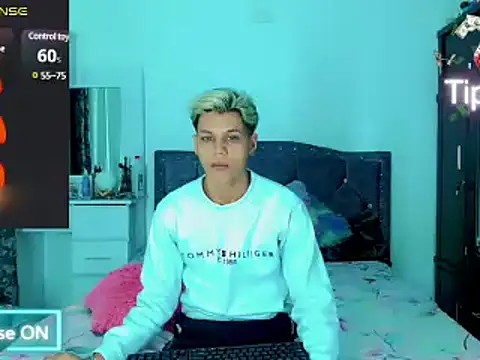 Liamscott  online show from 03/06/25, 02:30