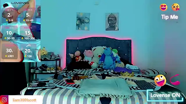 Liamscott  online show from 12/01/25, 05:51