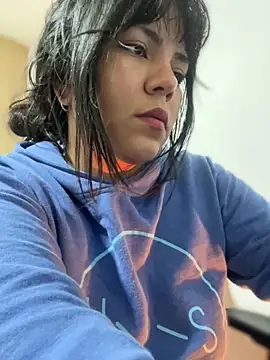 JulianaCastillo online show from 09/23/25, 05:10