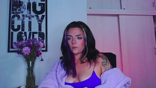 purple em69 online show from 09/20/25, 04:35