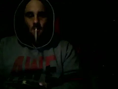 Snapshot of geriker chatting on 11/15/25, 12:52 geriker online show from 11/15/25, 12:52