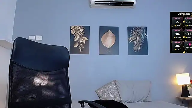 JasmineCampbell  online show from 03/12/25, 05:07