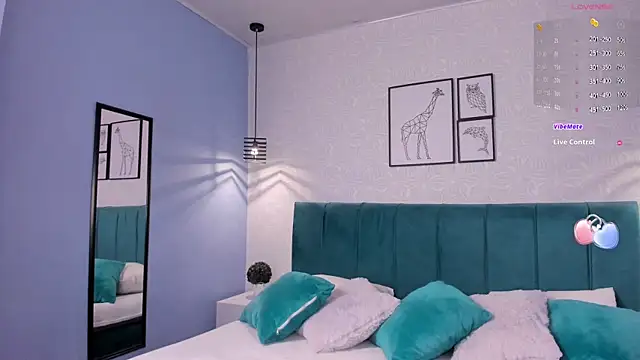 katherin smith  online show from 12/21/24, 04:09