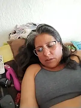 LucifernandaSw online show from 01/14/25, 03:47