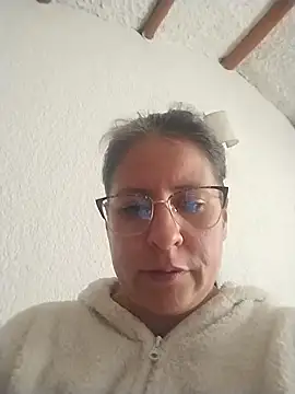 LucifernandaSw online show from 01/27/25, 06:31