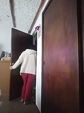 LucifernandaSw online show from 02/18/25, 02:06