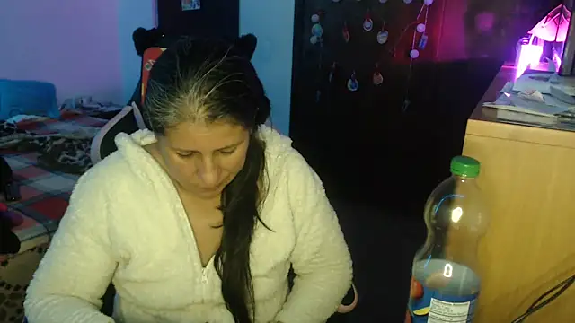 LucifernandaSw online show from 04/16/26, 11:29