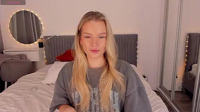 CassieRayss online show from 05/02/26, 10:53