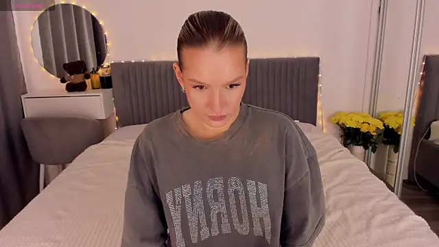 Snapshot of CassieRayss chatting on 06/01/26, 01:24 CassieRayss online show from 06/01/26, 01:24