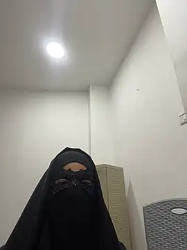 Hijabi HotGirls online show from 03/13/25, 12:05
