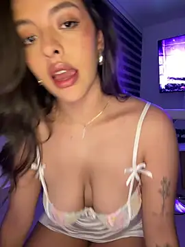 martina duque  online show from 03/21/25, 01:56