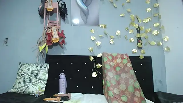 thalia tits online show from 02/22/26, 02:48