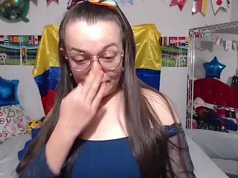 Angela 18honey online show from 07/05/26, 04:07