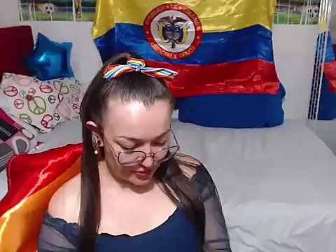 Angela 18honey online show from 07/05/26, 04:19