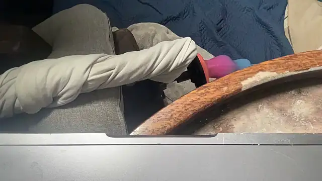 Snapshot of Blazedsurfer30 chatting on 11/26/25, 11:11 Blazedsurfer30 online show from 11/26/25, 11:11