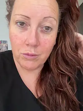 Snapshot of xsexycurvymilf chatting on 01/14/26, 09:15 xsexycurvymilf online show from 01/14/26, 09:15