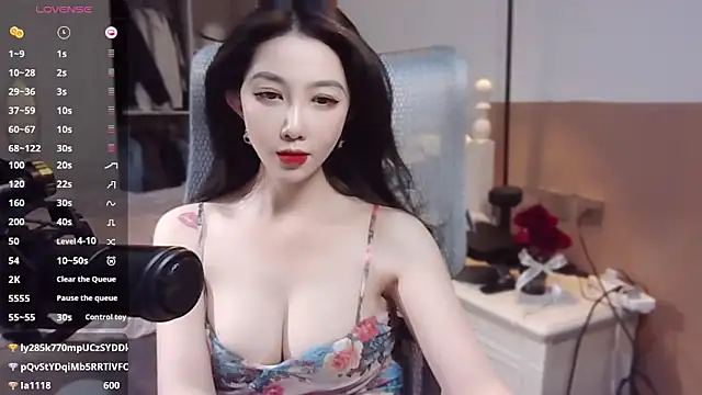 Snapshot of vyizh- chatting on 01/02/25, 08:17 vyizh- online show from 01/02/25, 08:17