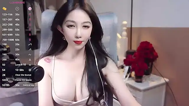 Snapshot of vyizh- chatting on 01/11/25, 06:14 vyizh- online show from 01/11/25, 06:14