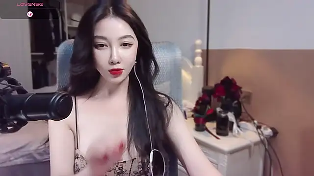 Snapshot of vyizh- chatting on 01/23/25, 04:48 vyizh- online show from 01/23/25, 04:48