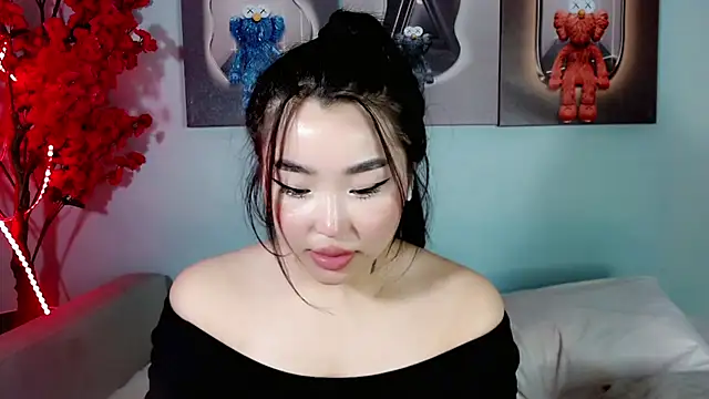 Snapshot of ichiben chatting on 01/24/25, 11:12 ichiben online show from 01/24/25, 11:12