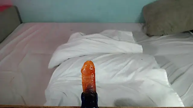 Snapshot of ichiben chatting on 02/27/25, 07:04 ichiben online show from 02/27/25, 07:04