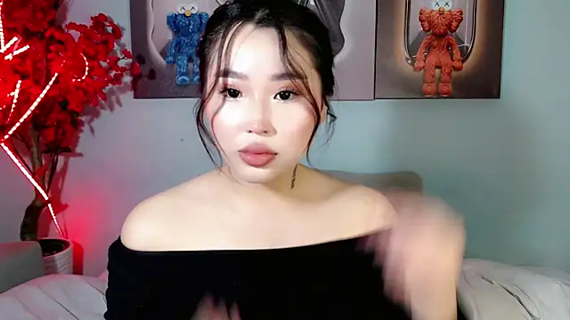 Snapshot of ichiben chatting on 03/15/25, 10:22 ichiben online show from 03/15/25, 10:22