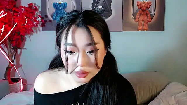 Snapshot of ichiben chatting on 03/19/25, 09:37 ichiben online show from 03/19/25, 09:37