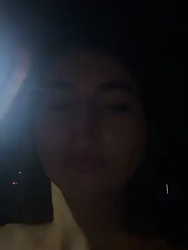 Coralinee 01 online show from 12/21/25, 12:51