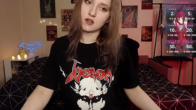 Snapshot of Viper_kiss chatting on 01/23/25, 11:26 Viper kiss online show from 01/23/25, 11:26