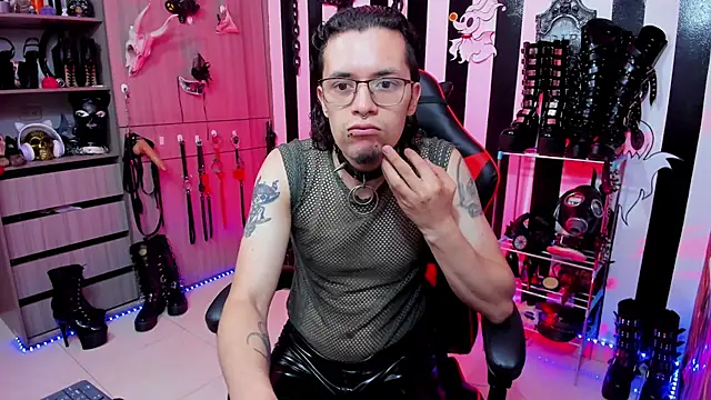 daven56 online show from 02/18/25, 01:33