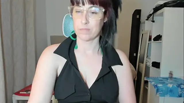 emmita69  online show from 02/08/26, 01:09