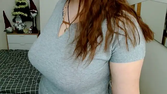Snapshot of leila_beayte_ chatting on 01/16/25, 11:04 leila beayte online show from 01/16/25, 11:04
