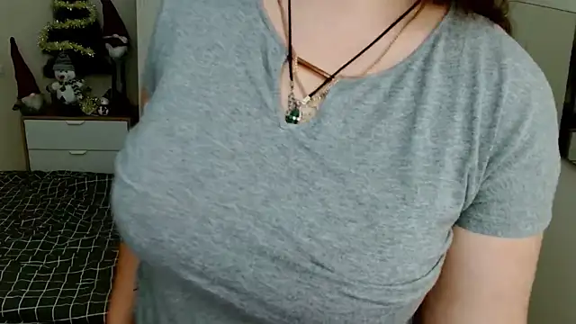 Snapshot of leila_beayte_ chatting on 01/17/25, 03:22 leila beayte online show from 01/17/25, 03:22