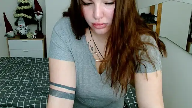 Snapshot of leila_beayte_ chatting on 01/17/25, 06:23 leila beayte online show from 01/17/25, 06:23