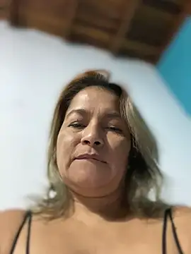 Snapshot of Jlo_69 chatting on 02/23/25, 12:19 Jlo 69 online show from 02/23/25, 12:19