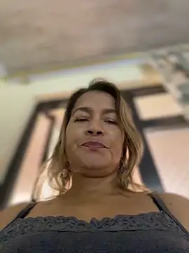 Snapshot of Jlo_69 chatting on 03/01/25, 07:15 Jlo 69 online show from 03/01/25, 07:15