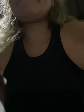 Snapshot of Jlo_69 chatting on 03/09/25, 10:19 Jlo 69 online show from 03/09/25, 10:19