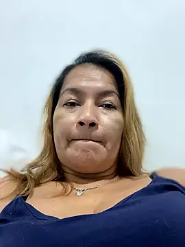 Snapshot of Jlo_69 chatting on 01/18/26, 02:59 Jlo 69 online show from 01/18/26, 02:59