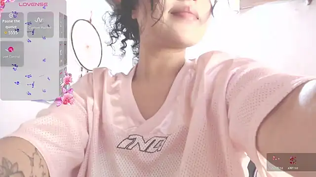 Amara18  online show from 11/08/25, 06:02