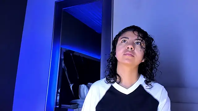 Amareto  online show from 09/18/25, 01:13