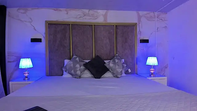 Amareto  online show from 10/30/25, 11:44